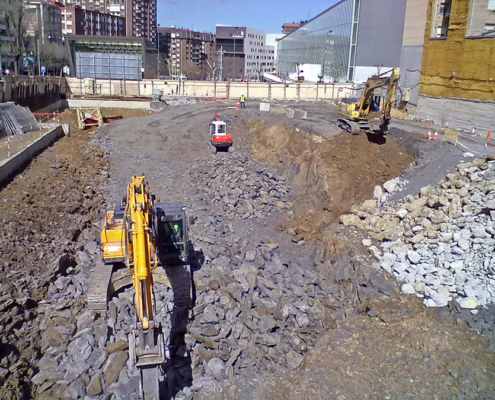 Edificación 79 viviendas libres y 53 de V.P.O. en el área de reparto 116 de Sarriko (Bilbao)